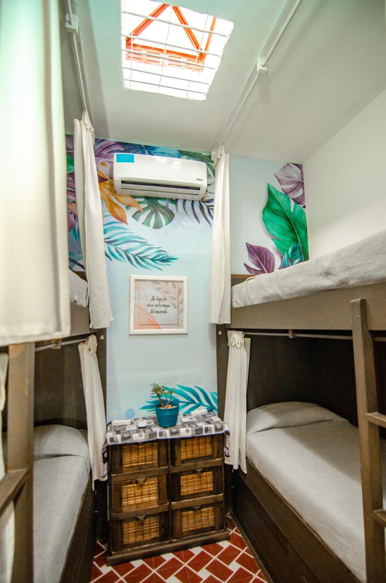 Capital Hostel (Adults Only) San Juan Exterior photo